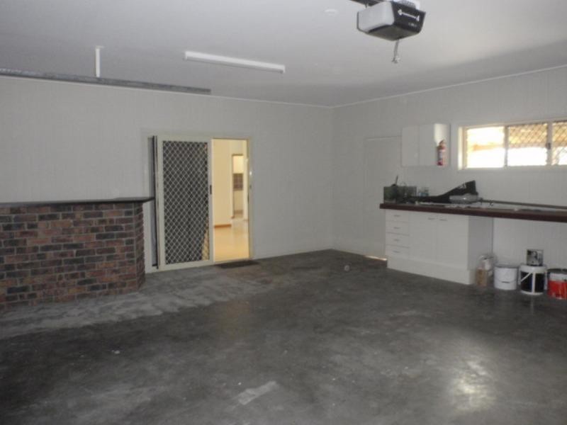 70 Staal Crescent, Emerald QLD 4720