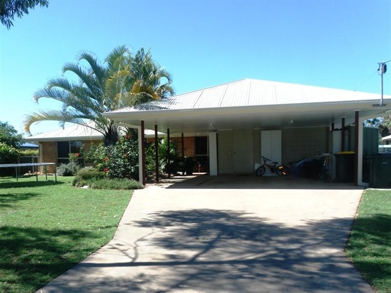 20 Crinum Crescent, Emerald QLD 4720