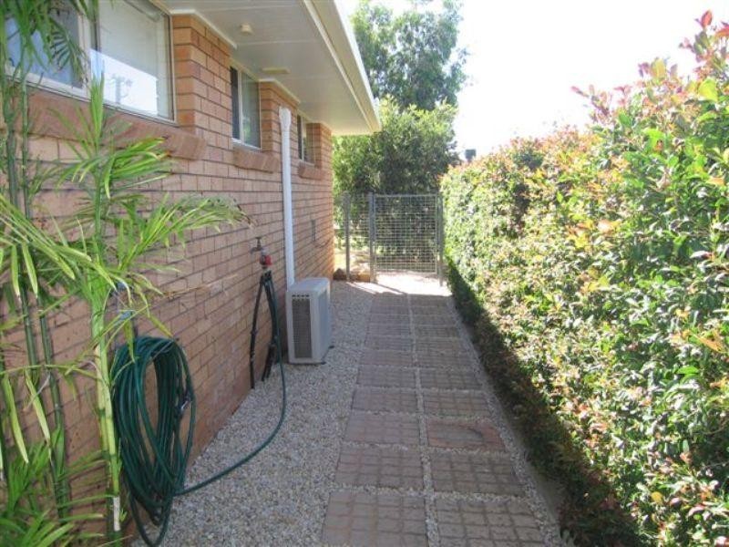 20 Crinum Crescent, Emerald QLD 4720