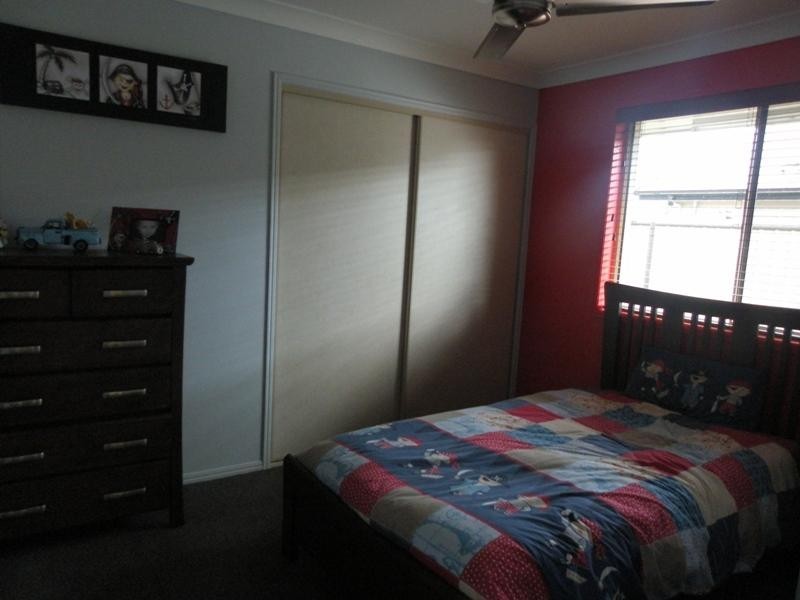 19 Callaghan Street, Emerald QLD 4720