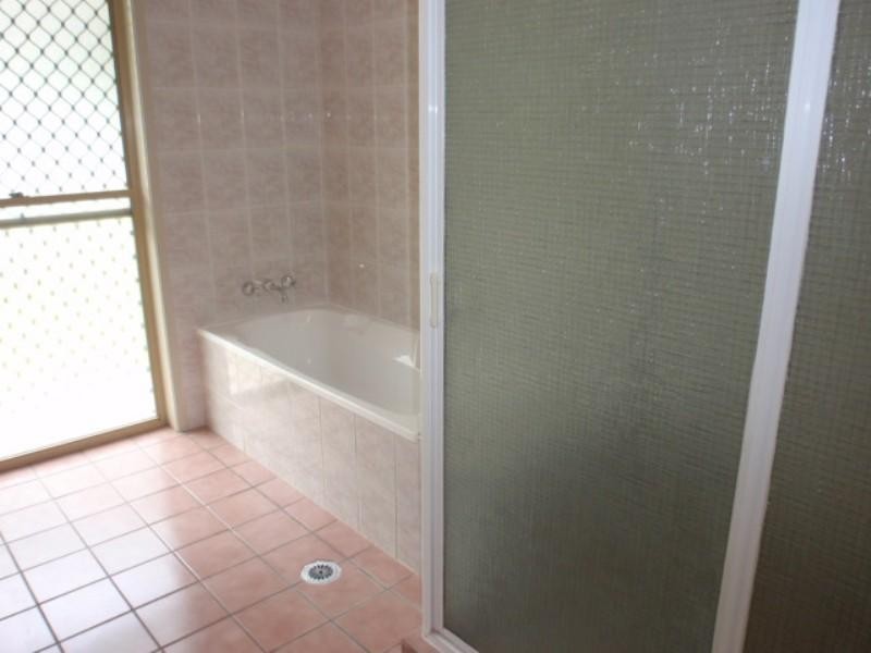 41 Bridgeman Street, Emerald QLD 4720