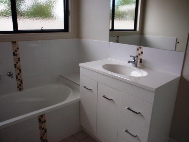 2/44 Bailey Street, Capella QLD 4723