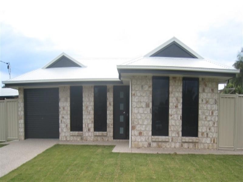 144 Opal Street, Emerald QLD 4720