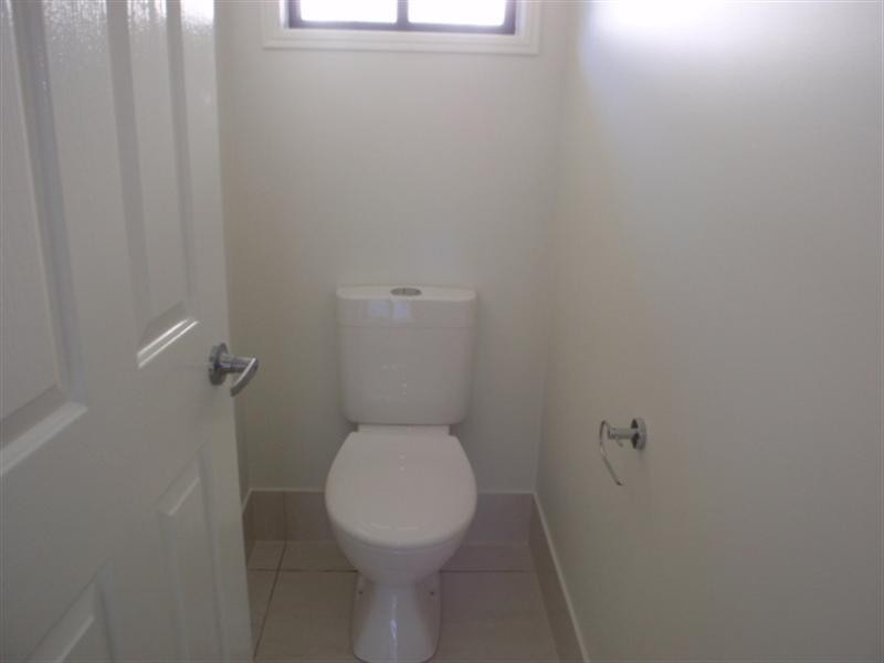 144 Opal Street, Emerald QLD 4720