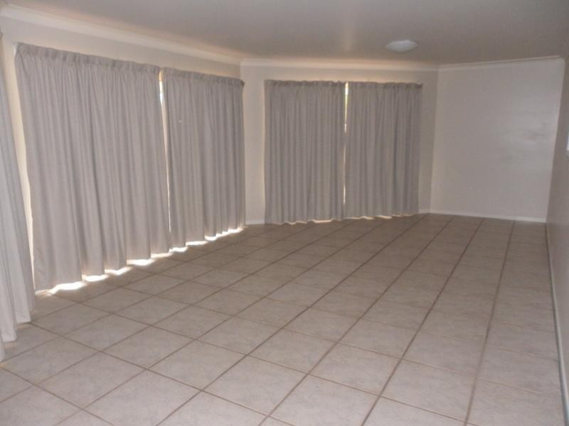 40 Riverview Street, Emerald QLD 4720