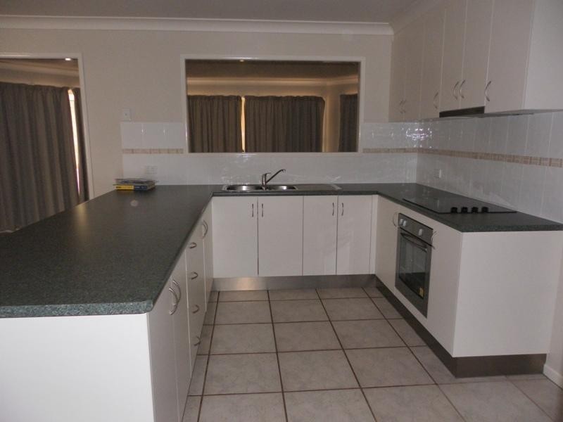 40 Riverview Street, Emerald QLD 4720