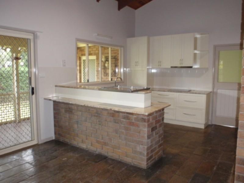 7 Egan Street, Emerald QLD 4720