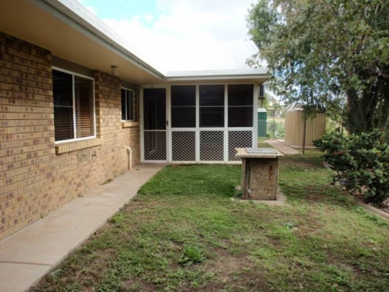 13 Cardinal Drive, Emerald QLD 4720