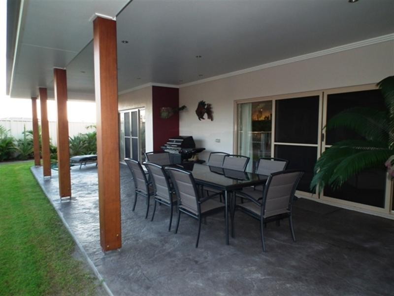 6 Krista Court, Burrum Heads QLD 4659