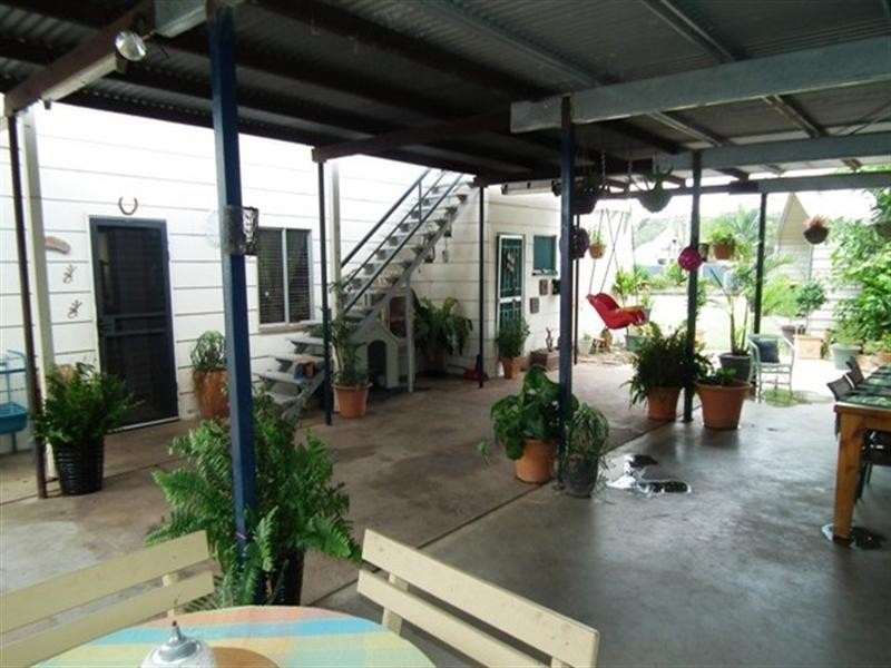 2 Church Street, Bluff QLD 4702