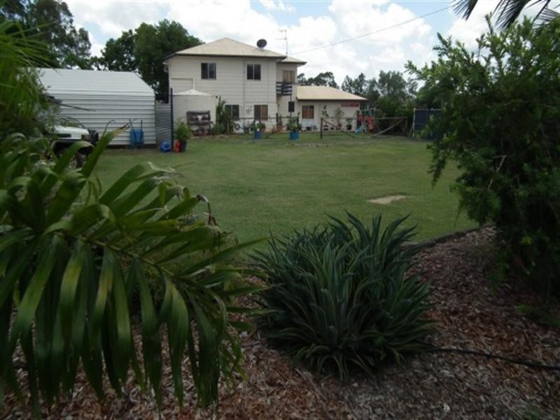 2 Church Street, Bluff QLD 4702