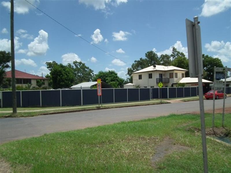 2 Church Street, Bluff QLD 4702