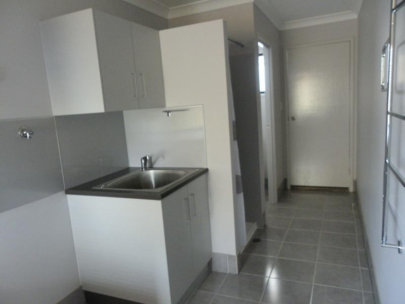 24 Glengallan Road, Emerald QLD 4720