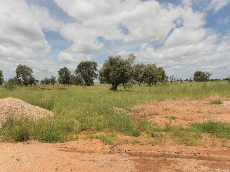 24 Glengallan Road, Emerald QLD 4720