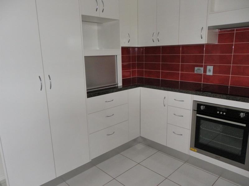 30 Berthun Street, Emerald QLD 4720