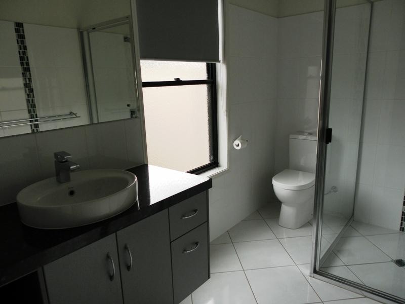 30 Berthun Street, Emerald QLD 4720