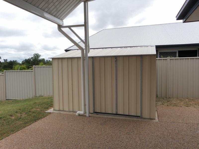 30 Berthun Street, Emerald QLD 4720