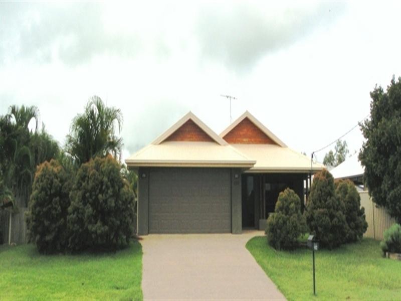234 Borilla Street, Emerald QLD 4720