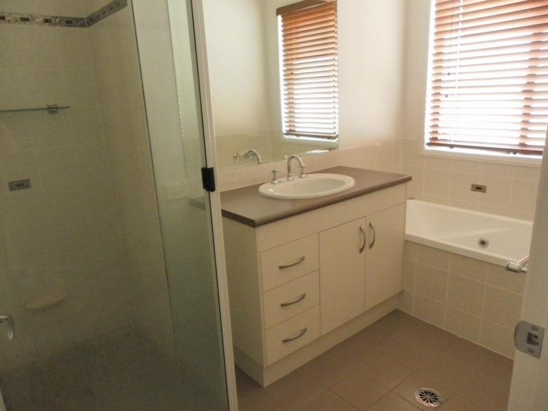 234 Borilla Street, Emerald QLD 4720