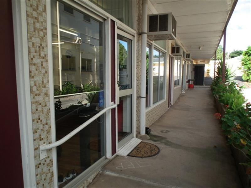 44 Eclipse Street, Springsure QLD 4722