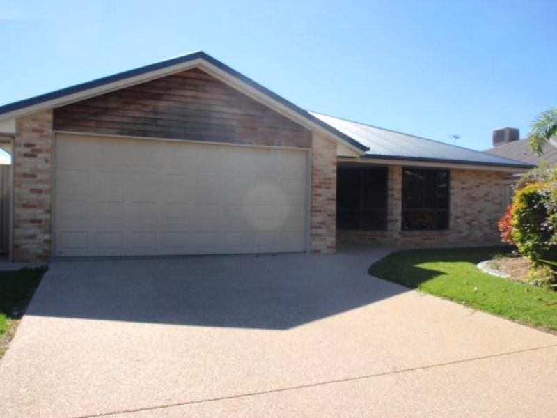 19 Roseanne Road, Emerald QLD 4720