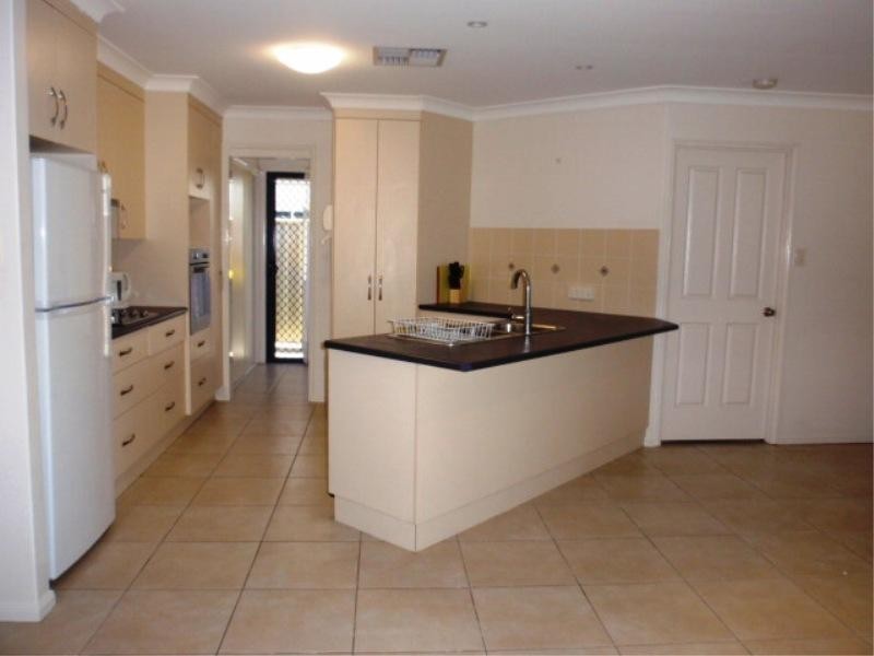 19 Roseanne Road, Emerald QLD 4720