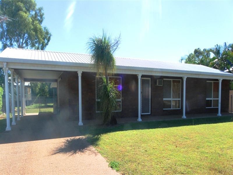 3 Colleen Avenue, Emerald QLD 4720