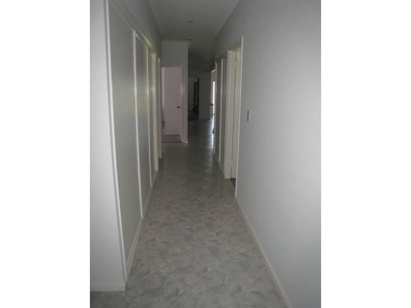 7 Ibell Court, Emerald QLD 4720