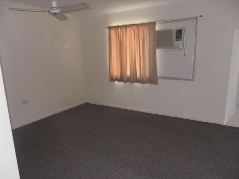 11 Carbeen Place, Emerald QLD 4720