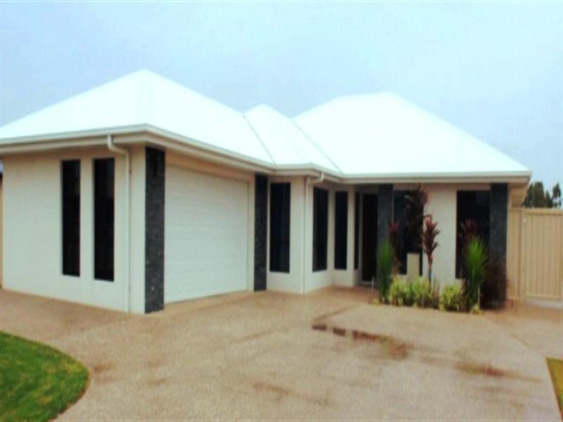 26 Moriarty Street, Emerald QLD 4720