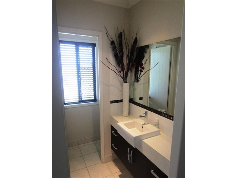 13 Saville Street, Emerald QLD 4720