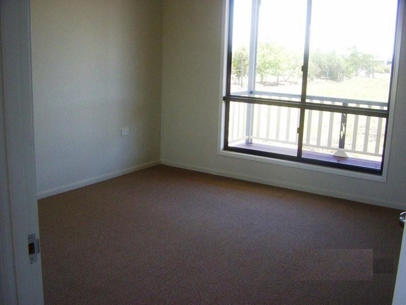 1-8/24 North Street, Bluff QLD 4702