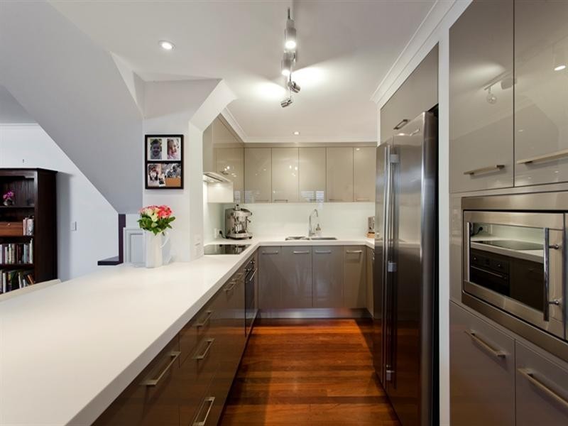 11 Hunter Street, Albion QLD 4010