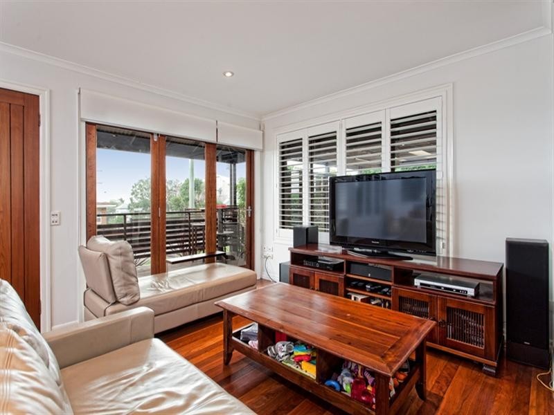 11 Hunter Street, Albion QLD 4010