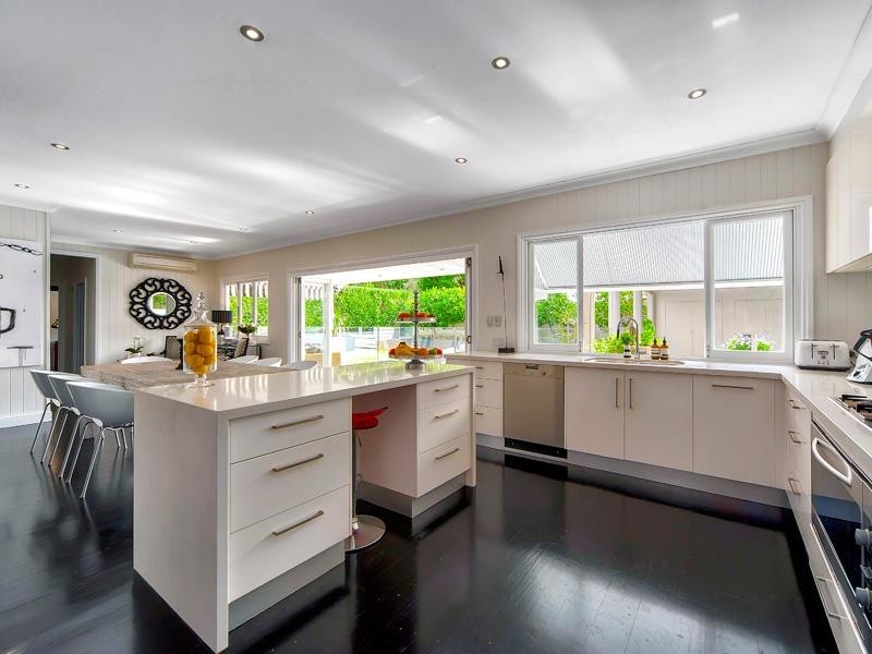 30 Bayview Terrace, Clayfield QLD 4011