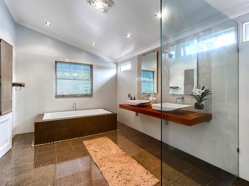 30 Bayview Terrace, Clayfield QLD 4011