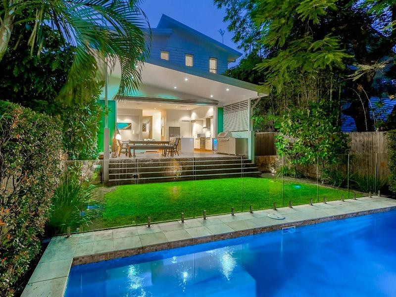 22 Bourne Street, Clayfield QLD 4011