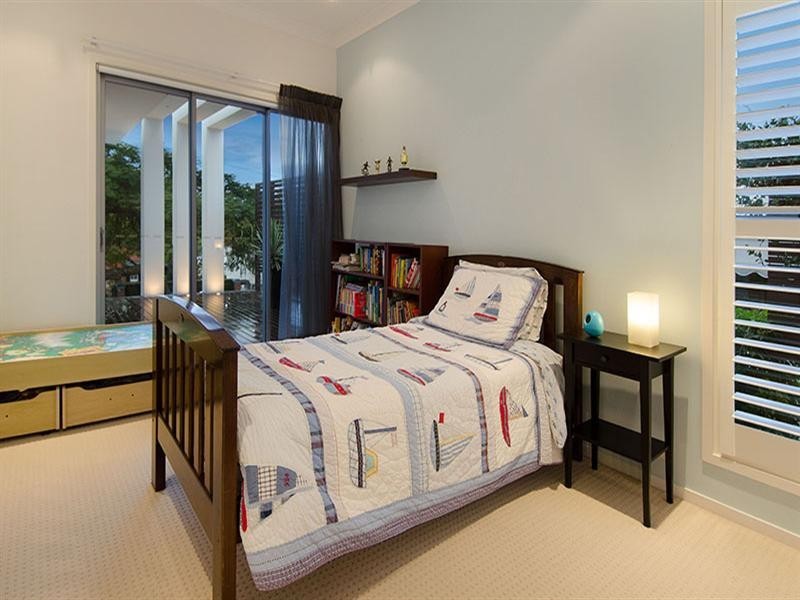 11 Killara Avenue, Hamilton QLD 4007