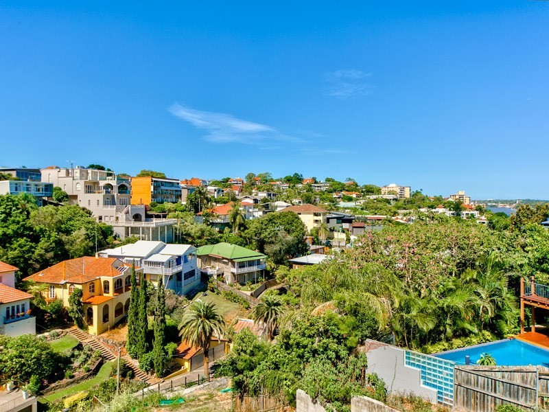 89 Hillside Crescent, Hamilton QLD 4007