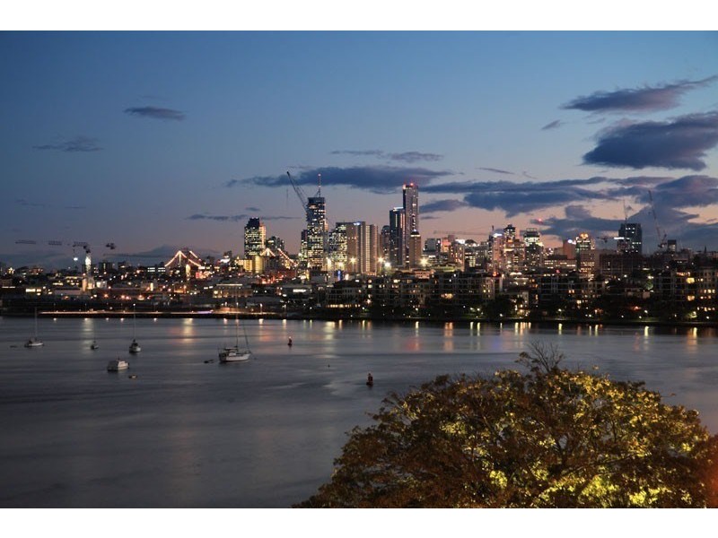 23 Hillside Crescent, Hamilton QLD 4007