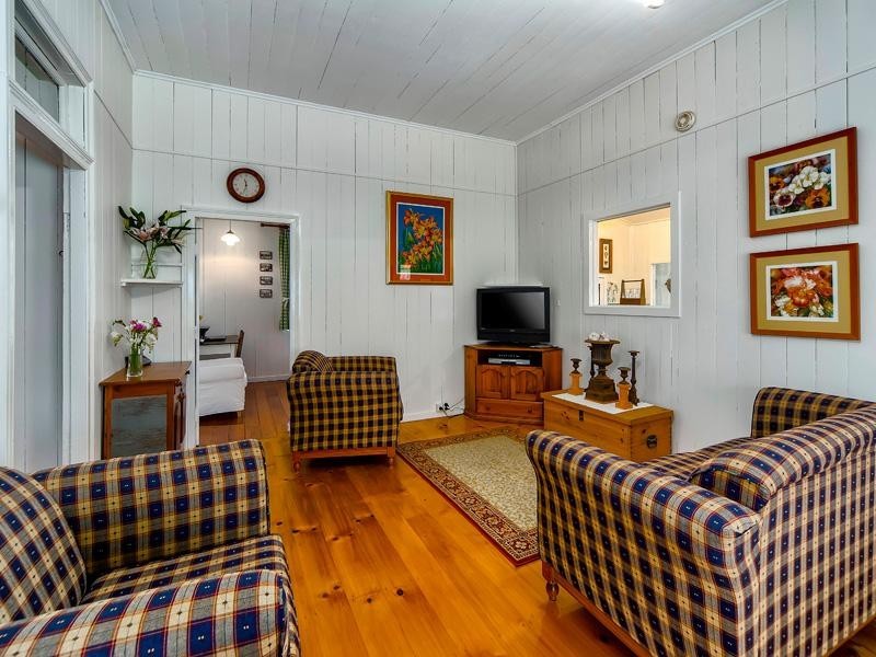 22 Lamont Road, Wilston QLD 4051