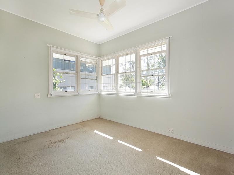 83 Canopus Street, Coorparoo QLD 4151