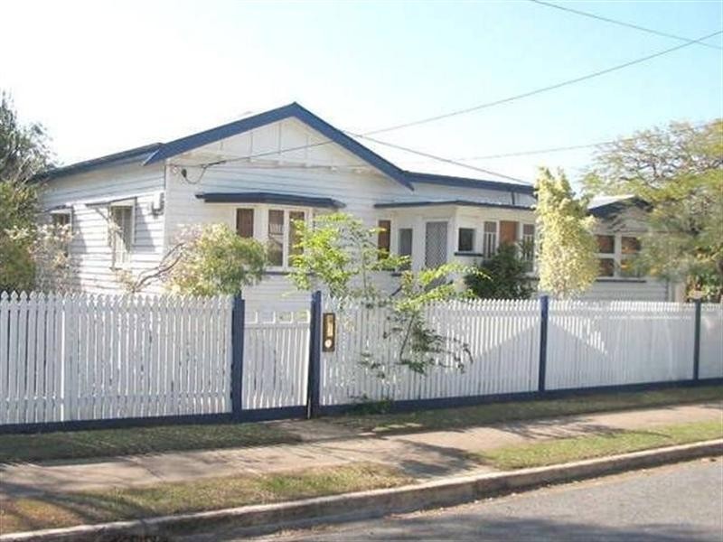 128 Dickson Street, Wooloowin QLD 4030