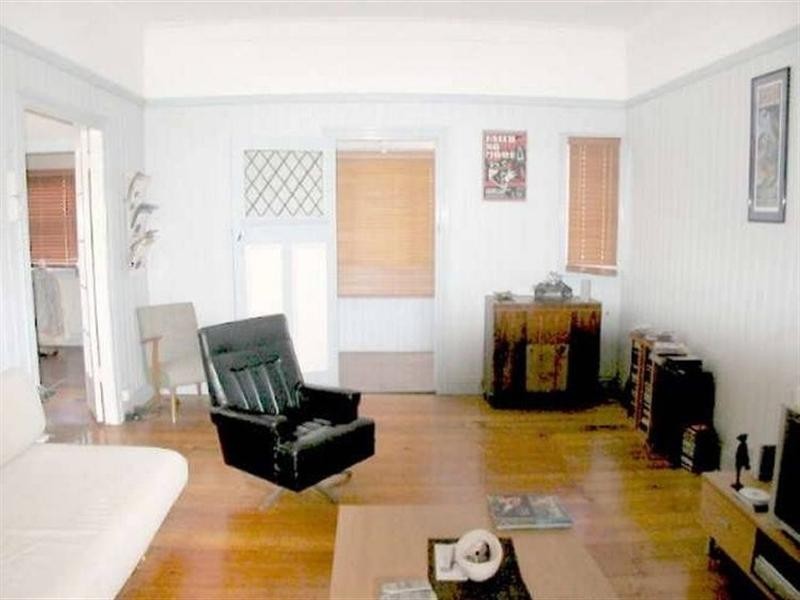 128 Dickson Street, Wooloowin QLD 4030