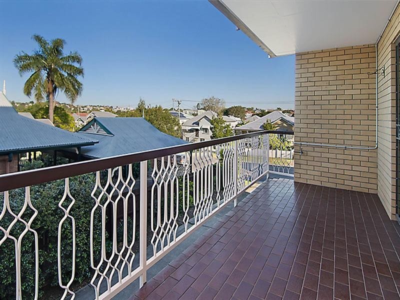 2/22 Isedale Street, Wooloowin QLD 4030