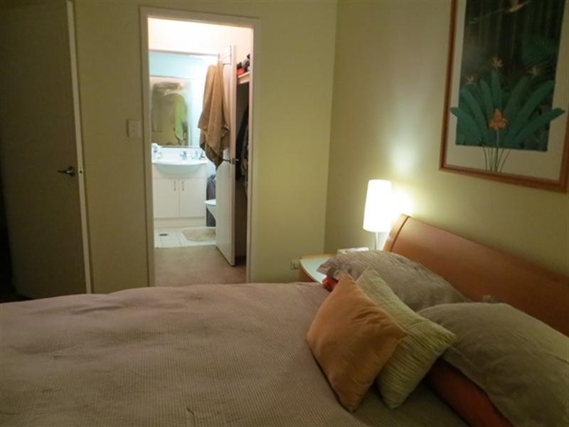 2/26 Balowrie Street, Hamilton QLD 4007