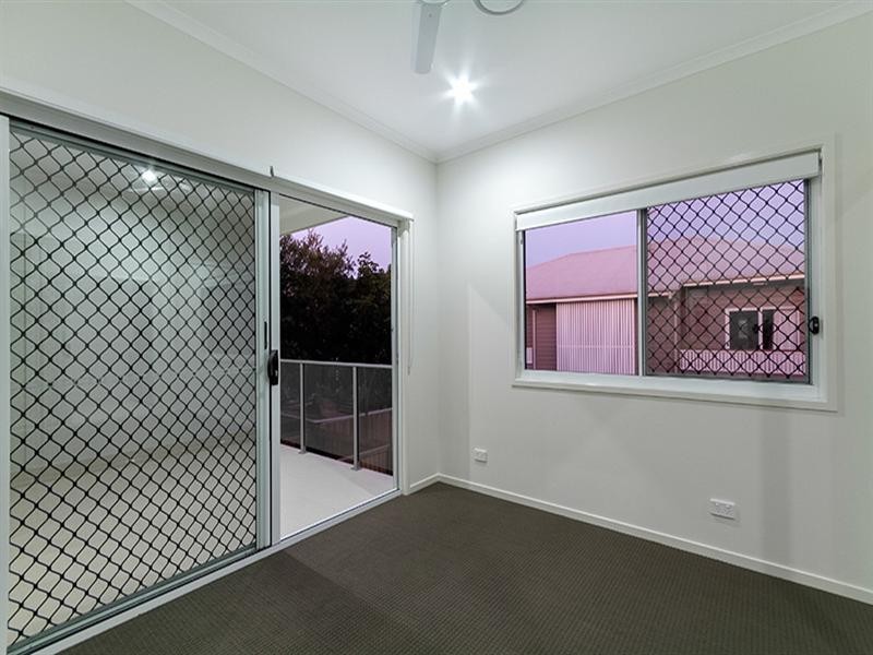 4/27a Winchester Street, Hamilton QLD 4007