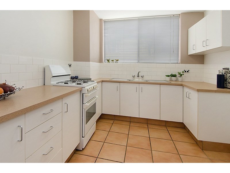 2/33 Kent Street, Hamilton QLD 4007