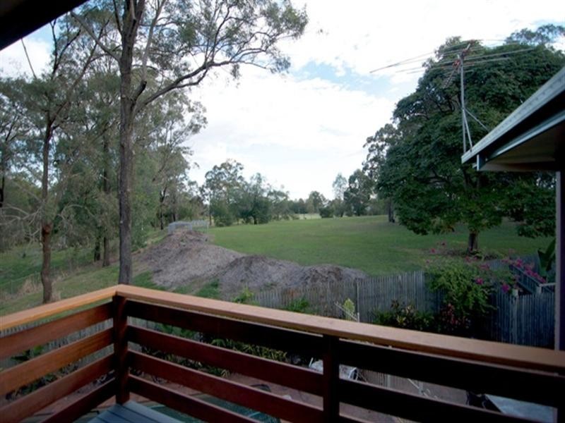 4 Colonial Court, Boondall QLD 4034