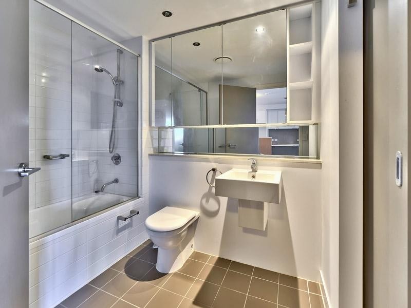 834/43 Hercules Street, Hamilton QLD 4007